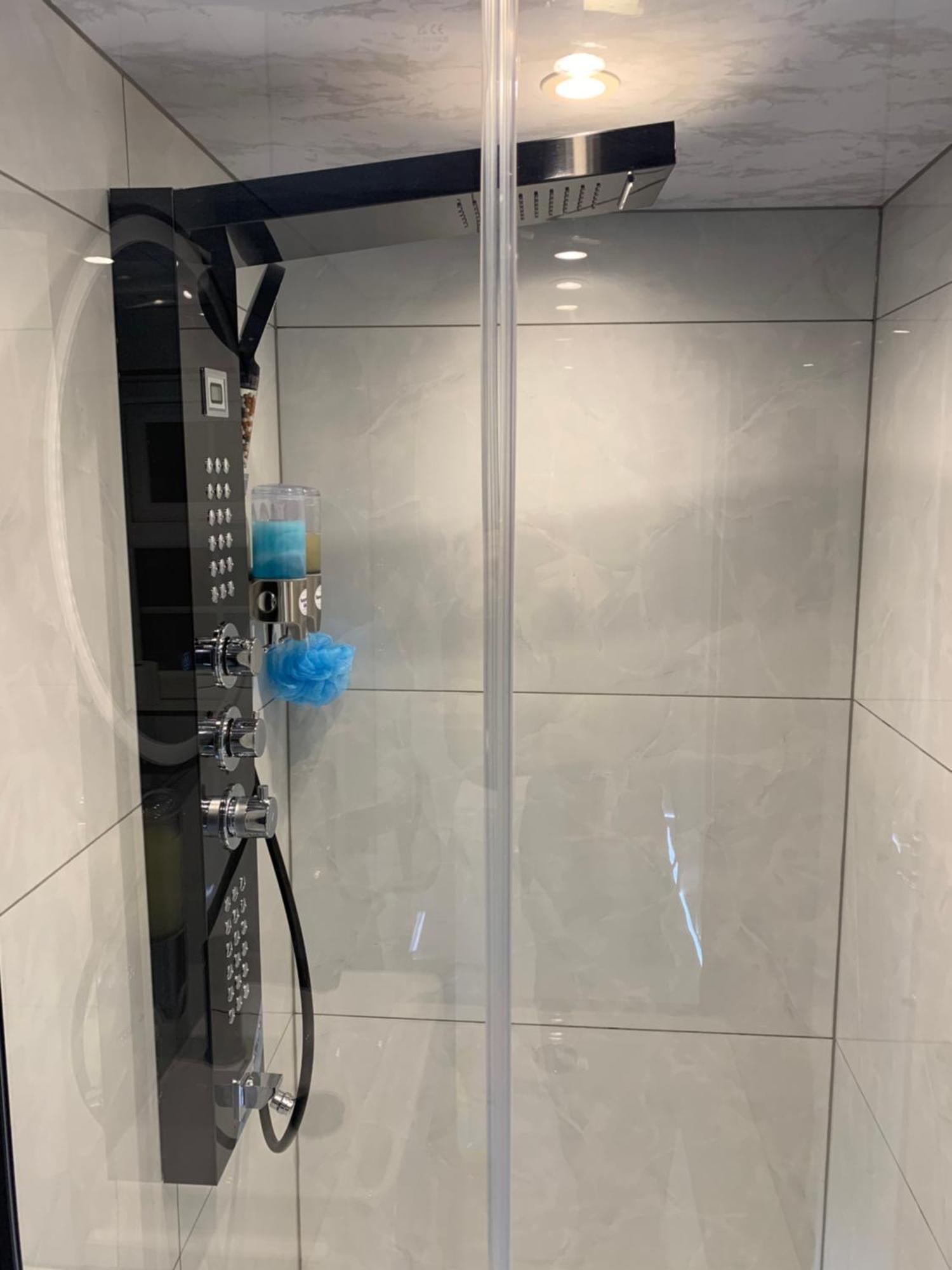 Air Conditioned Modern Double Bed Room With Private Attached Bathroom - Free Parking - Near London Heathrow Airport & Southall Broadway Luaran gambar