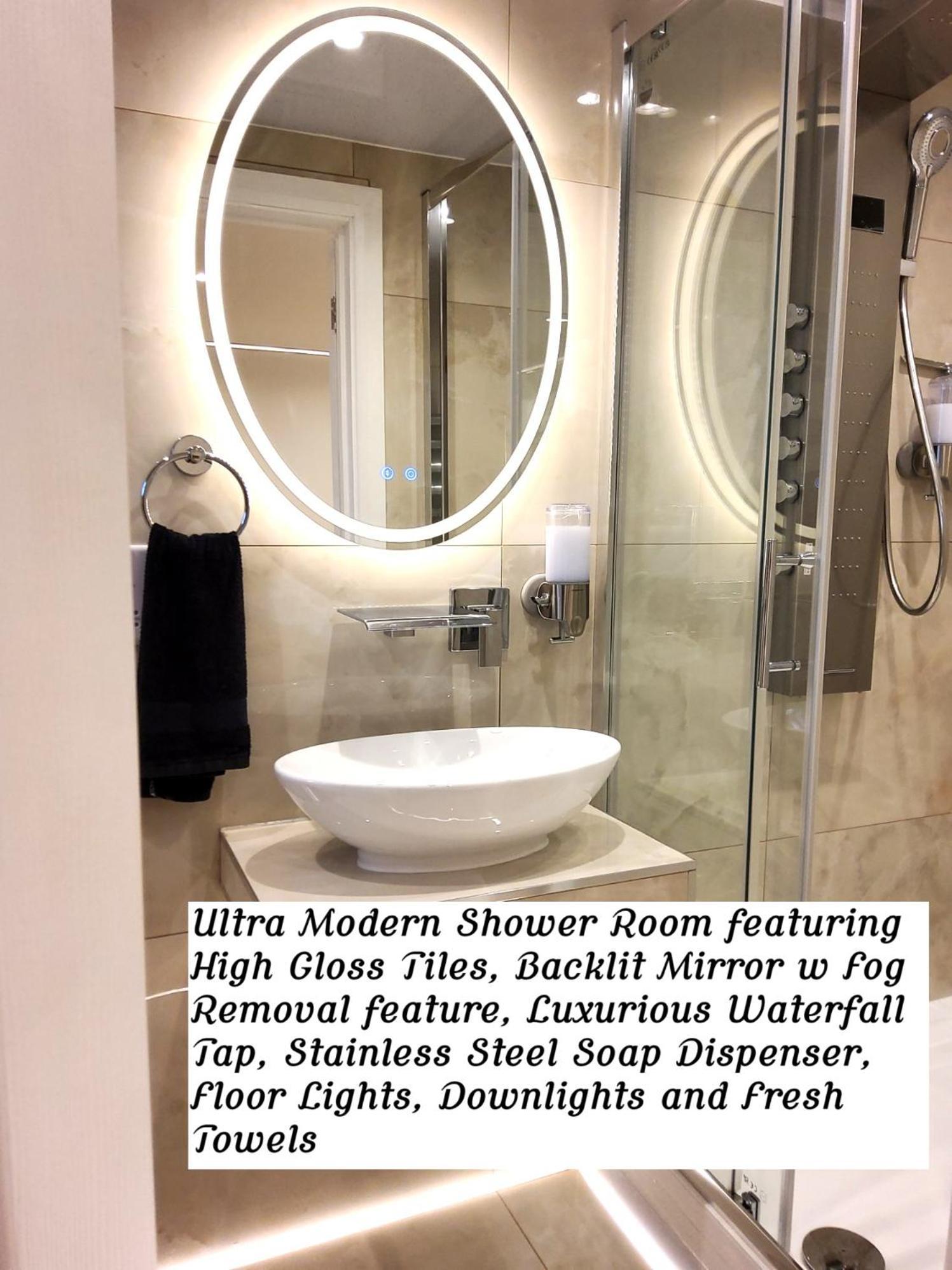 Air Conditioned Modern Double Bed Room With Private Attached Bathroom - Free Parking - Near London Heathrow Airport & Southall Broadway Luaran gambar